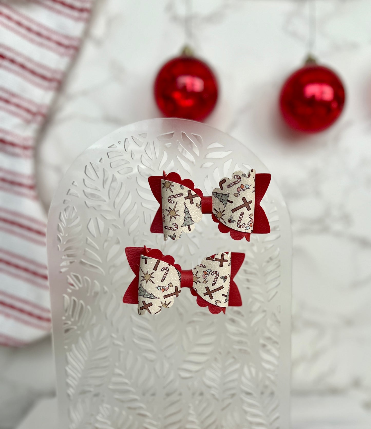 Ruth - 3" PIGGIES - Crosses & Christmas