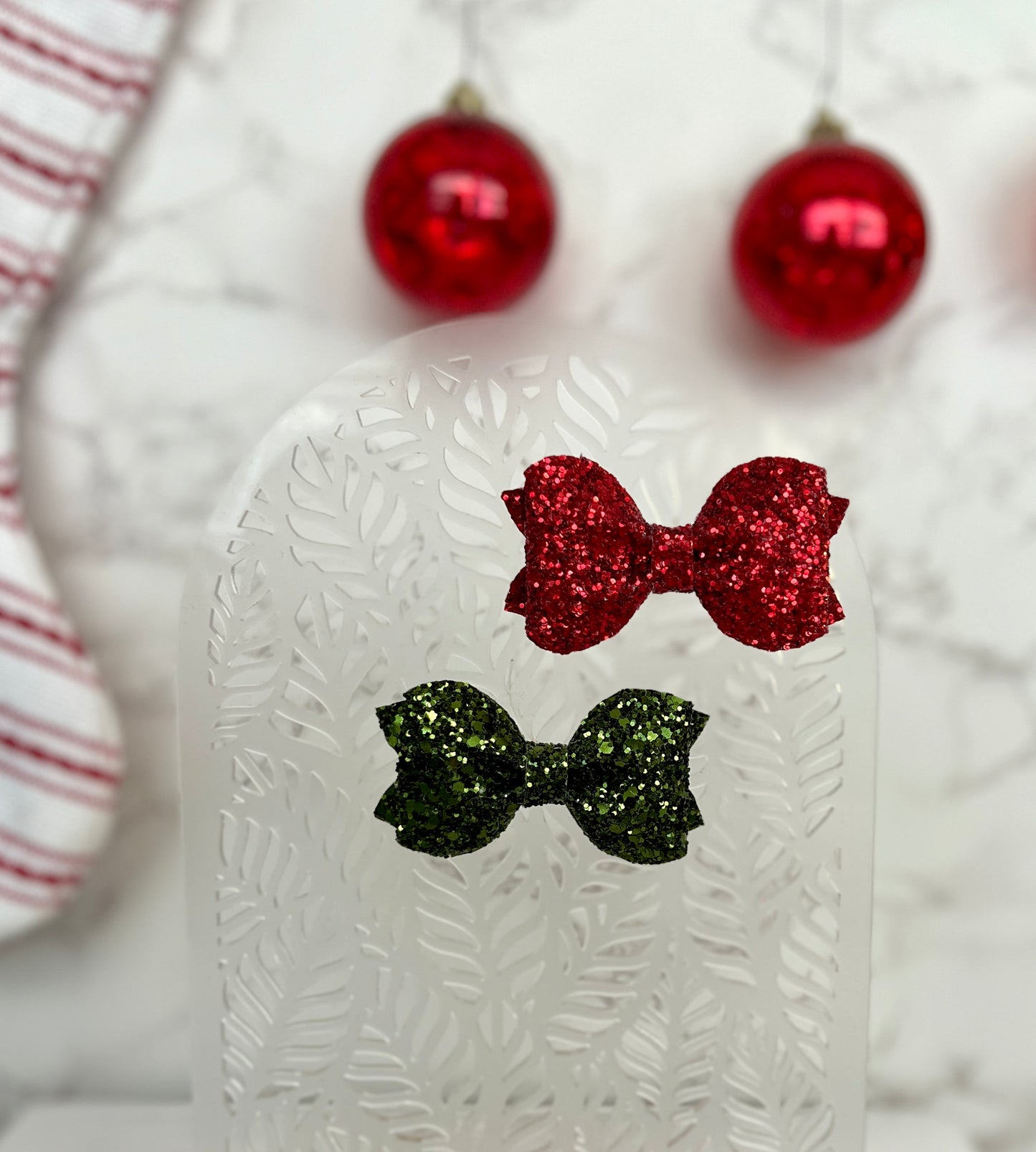 Mary - 3" PIGGIES - Red & Green Sparkle