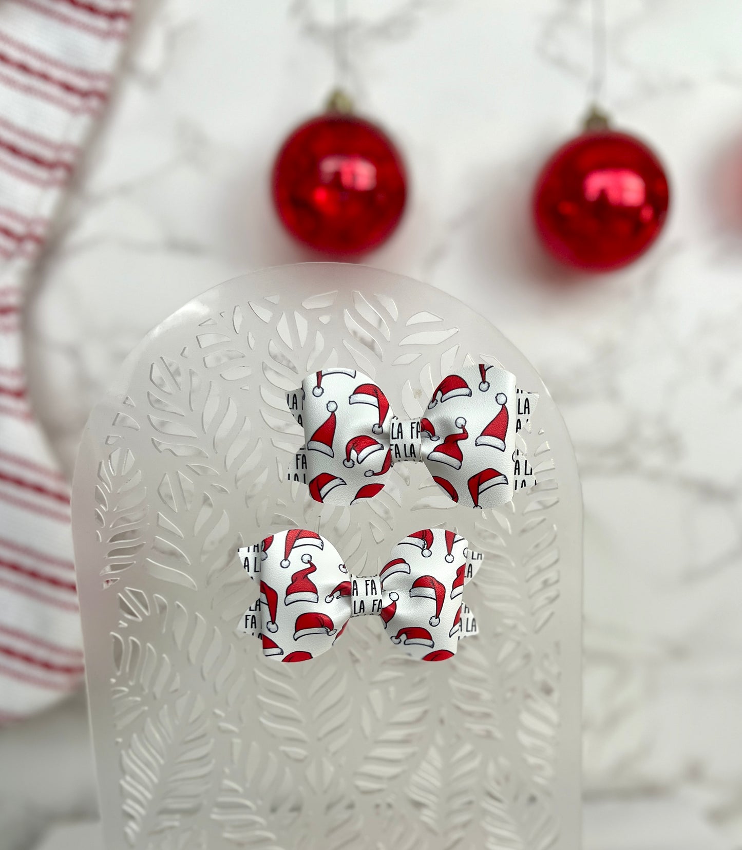 Mary - 3" PIGGIES - Santa Hats